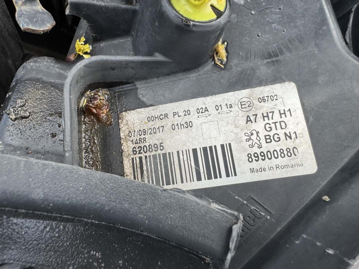 Peugeot 207SW original Scheinwerfer vorn links Halogen Bj.2009